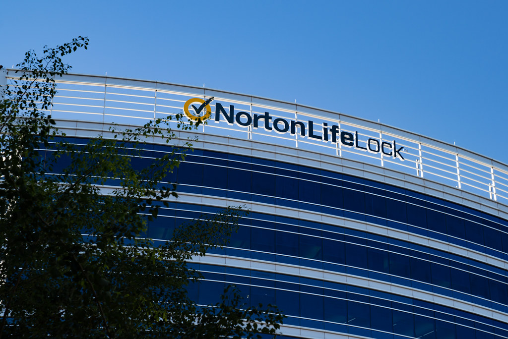 Protecting Your Digital Life: A Review of Norton Life Lock