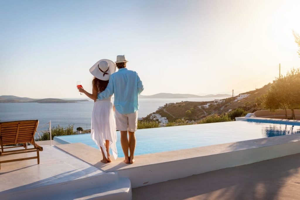 Benefits of Staying at Homes & Villas by Marriott Bonvoy and Earn Up to 15K Bonus Points