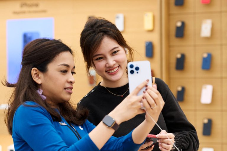 Why Icoola is Transforming How We Shop at the Apple Store