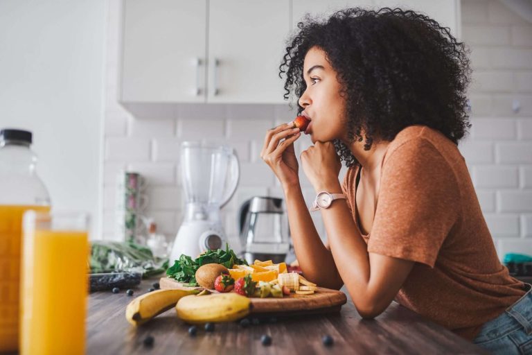 Vitalia’s Top Tips for Building a Balanced and Energizing Meal Plan