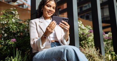 Samsung Galaxy AI: Intelligent Features for Communication, Search, and Everyday Productivity